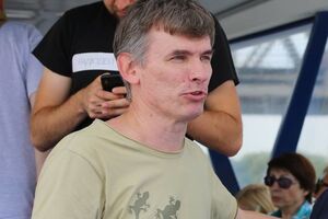 Вакарчуку не можна більше ухилятися. Із моменту включення в політичну рубку жодних знижок на тонку душевну організацію не передбачено