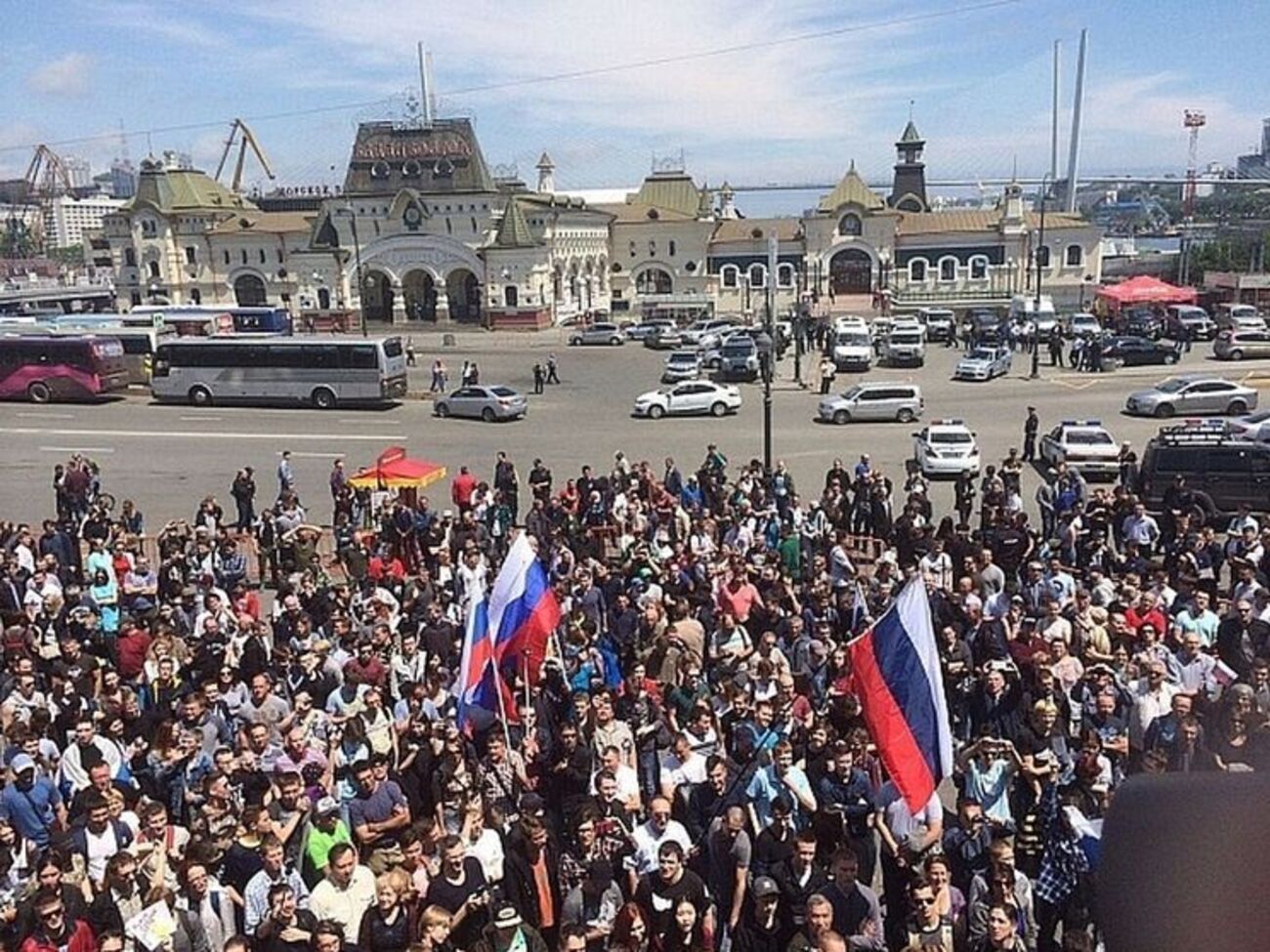 После оглашения результатов выборов в Приморье начались акции протеста