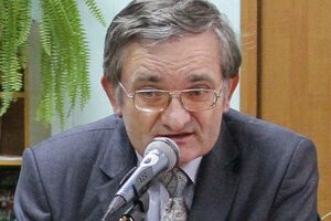 Шитюк был директором Учебно-научного института истории, политологии и права Николаевского национального университета имени Сухомлинского