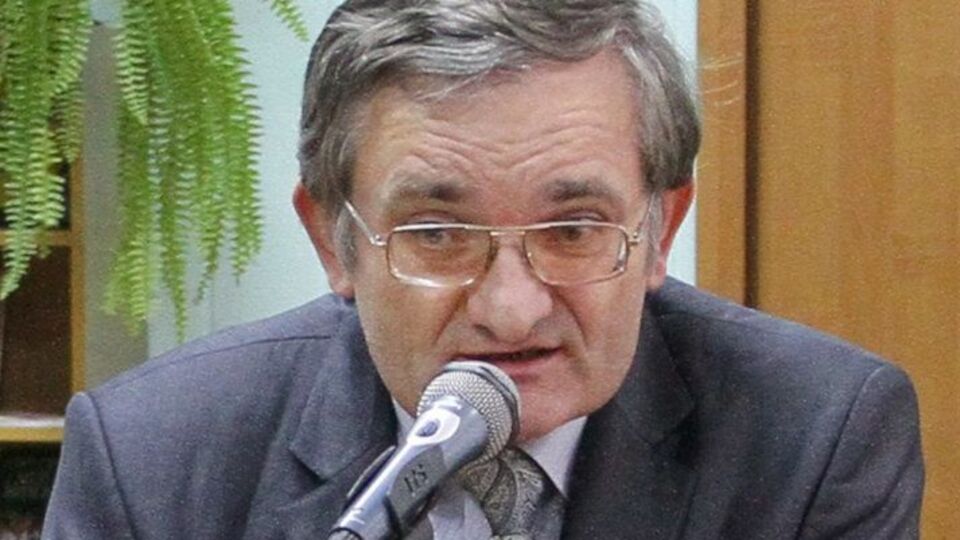 Шитюк был директором Учебно-научного института истории, политологии и права Николаевского национального университета имени Сухомлинского