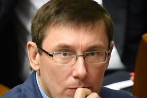 Луценко: Захарченко кинув мільйони людей у вир війни і нещасть