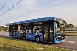 Електробус "КамАЗ" заглох на маршруті з пасажирами
