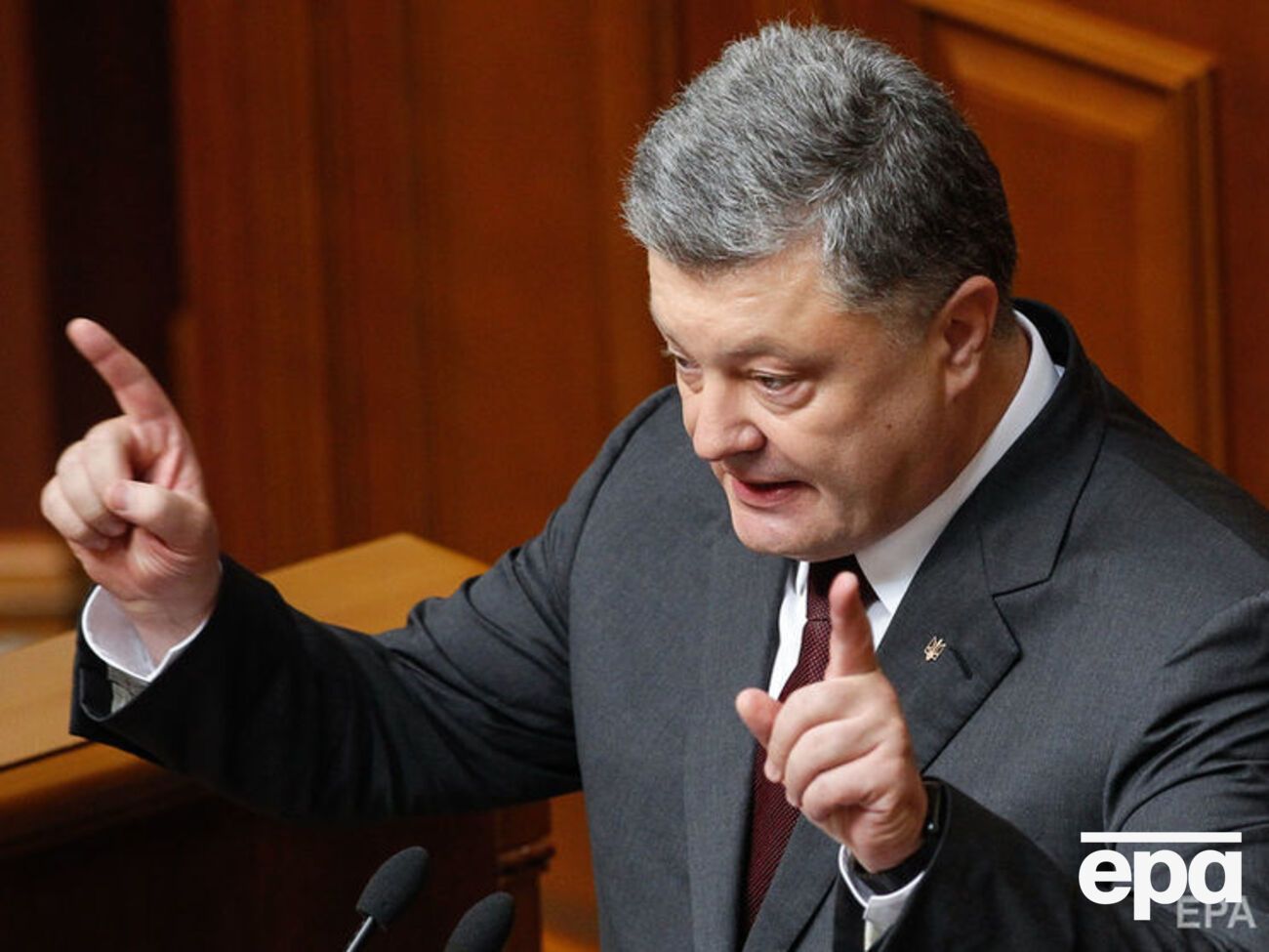 Порошенко нагадав про проблему масштабної еміграції з країни