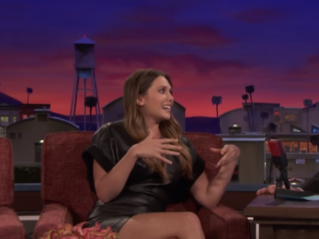 Олсен вчила ведучого американського шоу російських матів