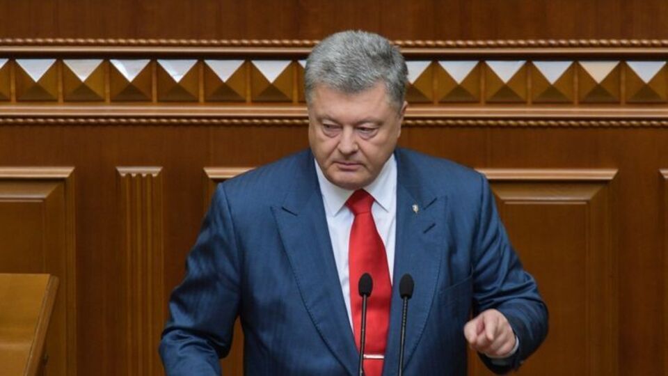 Порошенко: В Україні все ще діє мережа російської агентури
