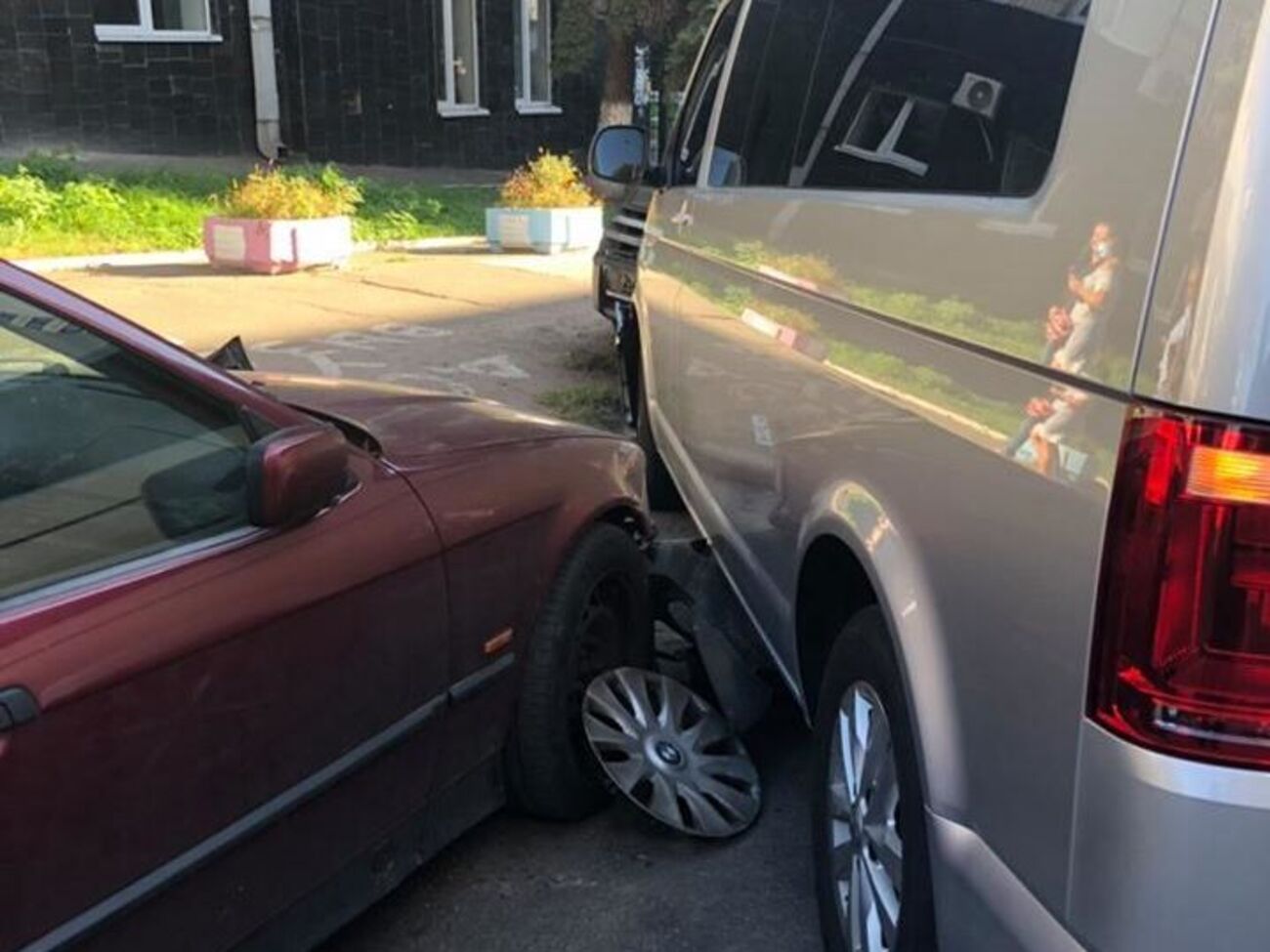 Конфликт у здания САП привел к ДТП