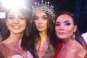 Дидусенко (в центре) выиграла конкурс "Мисс Украина 2018"