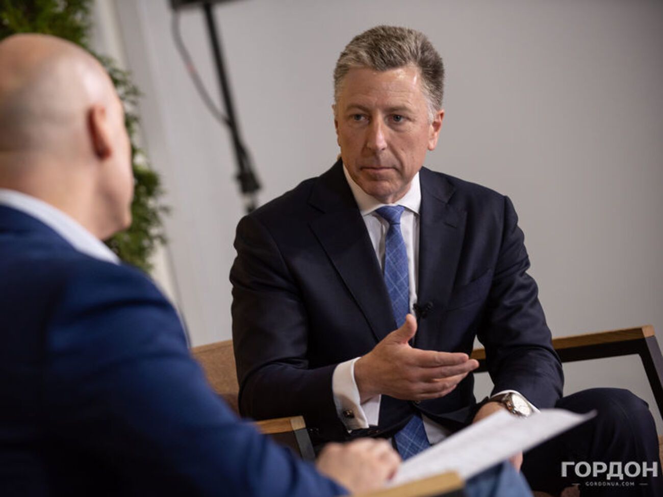 За словами Волкера, США хочуть, щоб українці самі вибирали собі лідерів