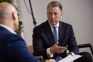 За словами Волкера, США хочуть, щоб українці самі вибирали собі лідерів