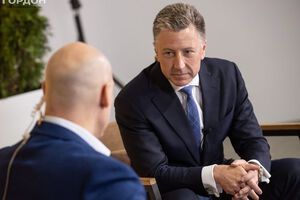 Волкер: Росіяни заслуговують на вільне суспільство, на прозорість, безпеку, але їхній уряд їм у цьому відмовляє