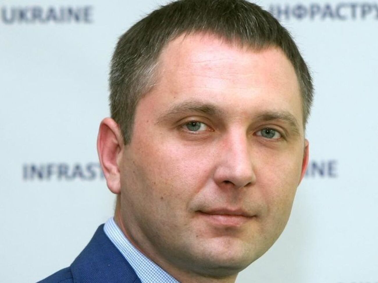 Лавренюк: Ми хочемо зробити регулярні рейси з Херсона авіакомпанії, у якої є бажання працювати в Україні