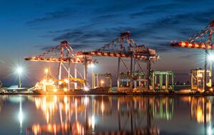 Сейчас глубина операционной акватории составляет 15 метров