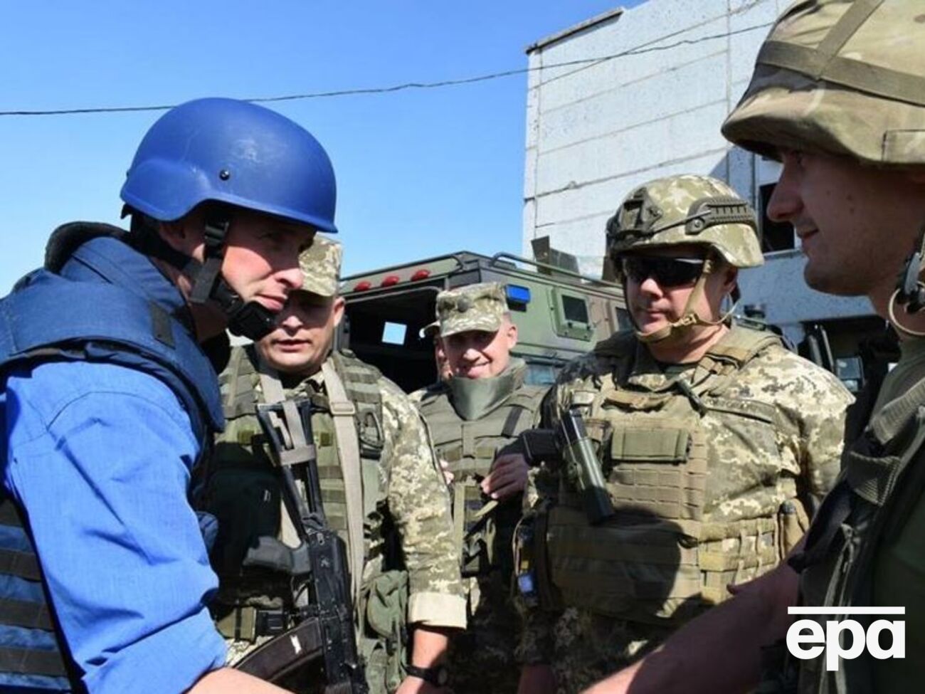 Вільямсон побував на лінії зіткнення на Донбасі