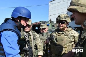Уильямсон побывал на линии соприкосновения на Донбассе