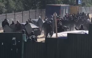 Полиция задержала и активистов, и охранников стройки