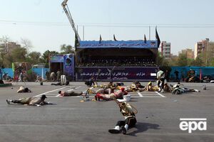 Боевики открыли стрельбу из-за трибуны