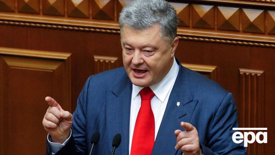 Порошенко: Война на Донбассе уносит жизни и приносит разрушения. Но гибридная война по меньшей мере столь же опасна