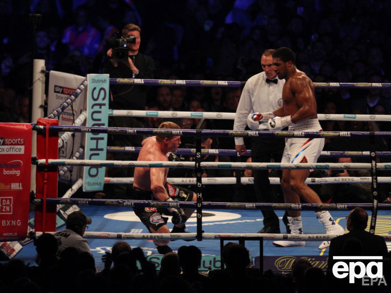 Бой остановили в седьмом раунде