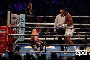 Бой остановили в седьмом раунде