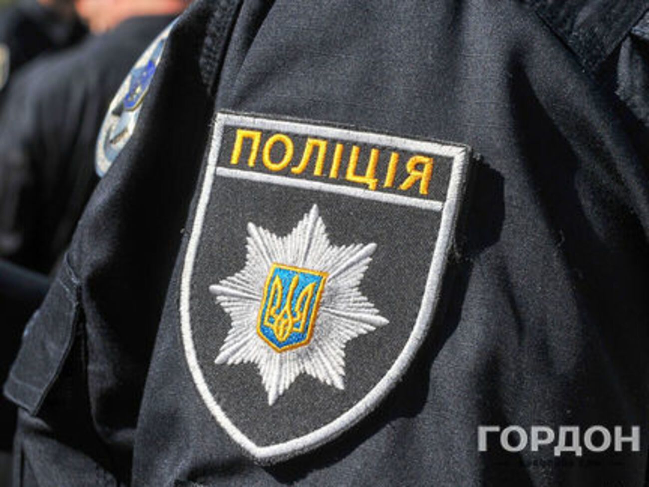 На місці інциденту працює слідчо-оперативна група і вибухотехніки