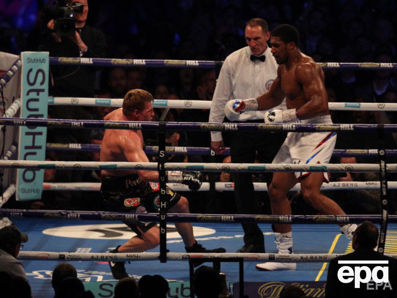 Бой закончился в седьмом раунде