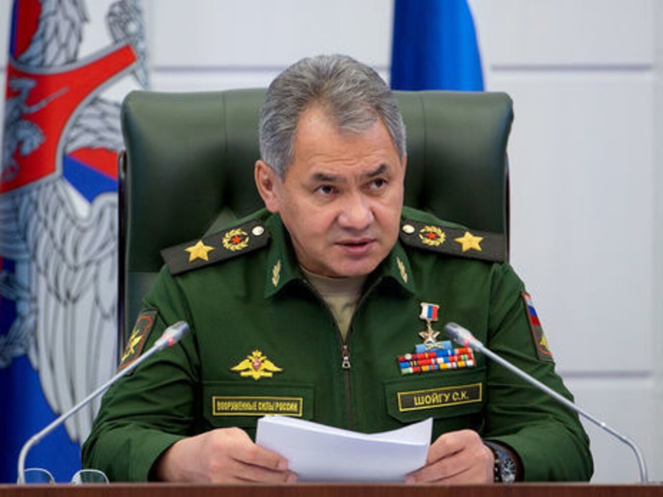 Шойгу: Росія придушуватиме над акваторією Середземного моря системи зв'язку авіації, яка атакуватиме об'єкти на території Сирії