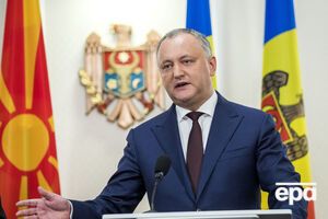 Суд відсторонив Додона