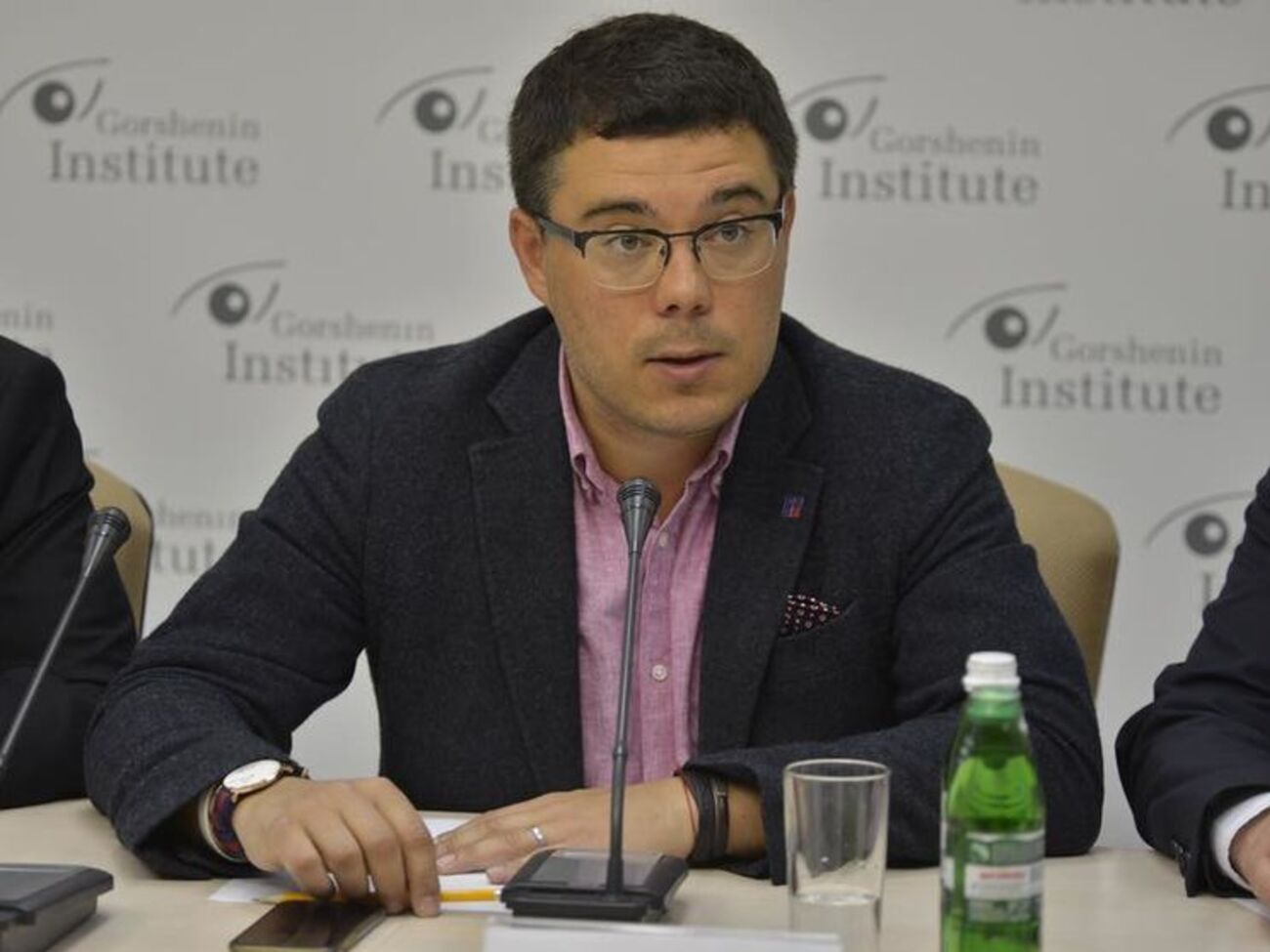 Як приборкати Угорщину? Спертися на позицію сильних гравців. Франція і Німеччина вкрай роздратовані рівнем угорського націоналізму