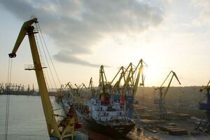 За даними НАБУ, розкрадання відбувалися зокрема під час оформлення робіт у Маріупольському порту