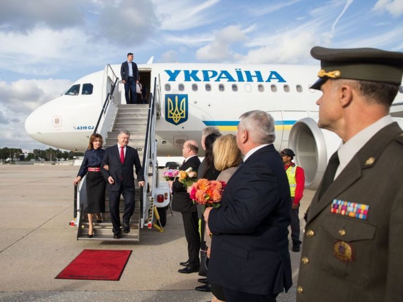 Порошенко прилетів до Нью-Йорка