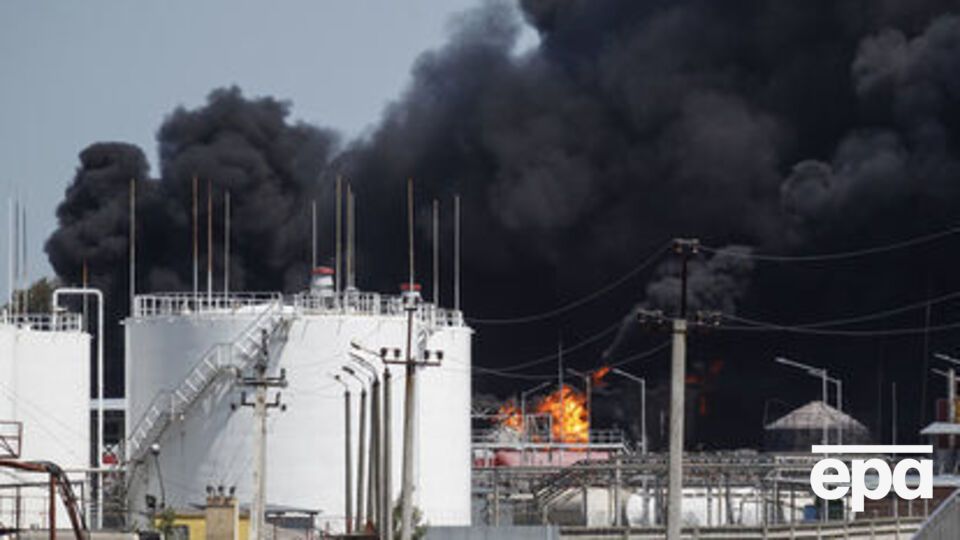 У 2015 році пожежа на нафтобазі "БРСМ-Нафта" тривала приблизно тиждень