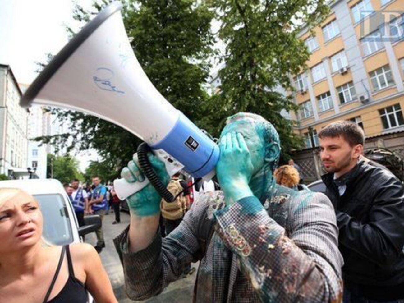 Шабунін: У цьому році я заплачу більше $15 тис. податків. За ці гроші Нацполіція і прокуратура відпустили людину, яка на мене напала