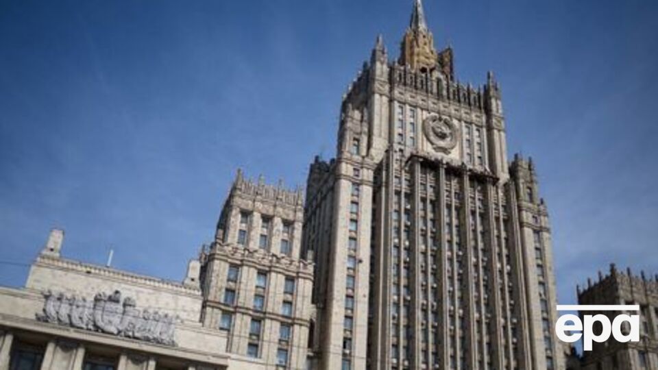 В МИД РФ заявили, что России и Украине "суждено жить вместе"