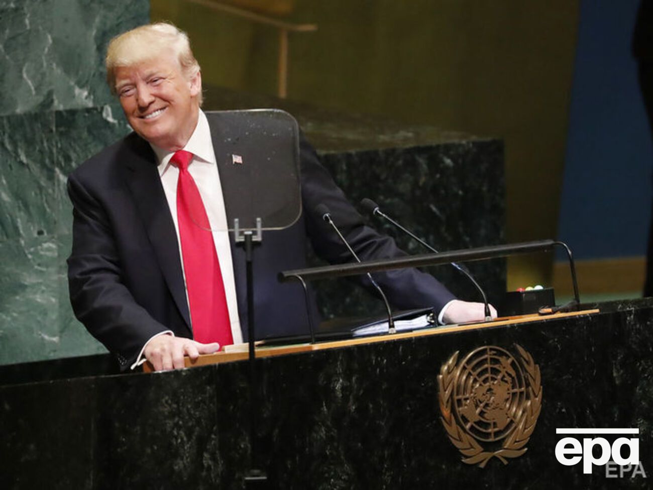 Трамп: Любое решение по Сирии должно включать стратегию работы с жестоким коррумпированным режимом Ирана