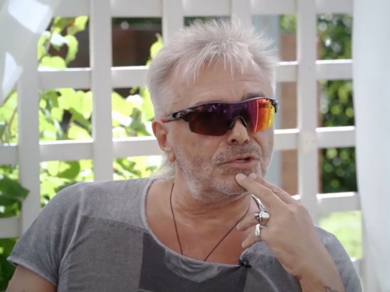 Кинчев:&nbsp;Мне бы хотелось, конечно, чтобы мы жили по образу жизни, как в Канаде. Но почему-то у нас не получается