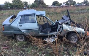 Водій хотів проїхати залізничні колії під попереджувальні сигнали семафора, що працювали