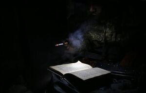 Лойко показал фото из донецкого аэропорта