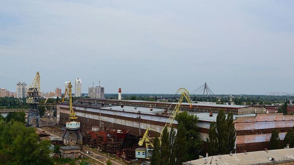 В марте 2017 года ПАО "Ленинская кузня" было преобразовано в частное акционерное общество и переименовано в завод "Кузница на Рыбальском"