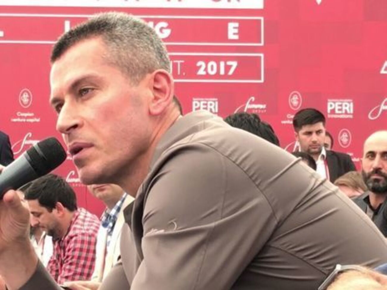 У Москві вважають зрадою дії співвласника групи "Сумма" Зіявудіна Магомедова