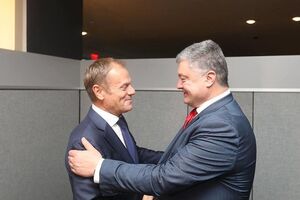 Порошенко, зокрема, провів зустріч із главою Ради ЄС Дональдом Туском