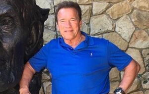 Шварценеггер: Счастливого дня рождения моей дорогой подруге Линде Хэмилтон!