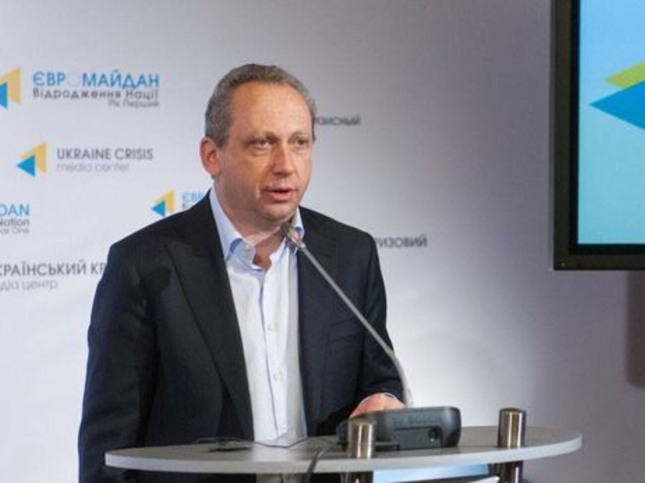 Російським ГРУшникам видали візи, вони пройшли паспортний контроль і провезли "Новачок". Уявляєте, якого масштабу це провал британських спецслужб?