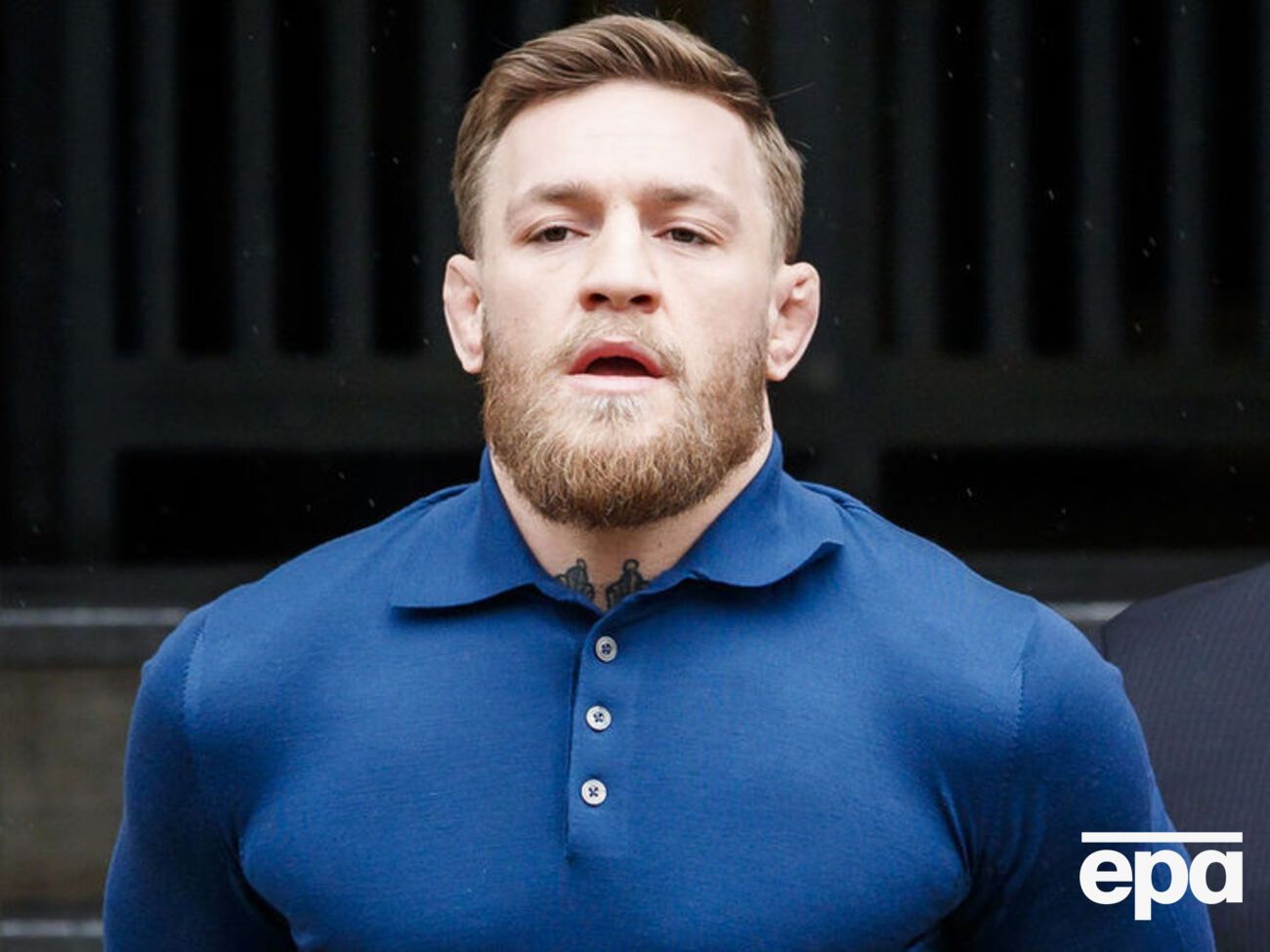 Конор Макгрегор &ndash; ирландский боец смешанных боевых искусств, выступающий под эгидой UFC в легкой весовой категории