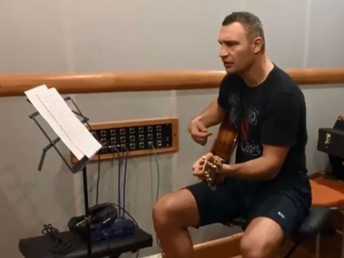 Кличко сообщил, что репетировал перед заседанием Киевсовета