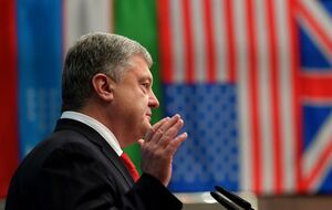 Порошенко: Сотни миллионов в год Roshen перечисляет на поддержку украинской армии