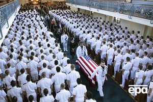 В США похоронили Маккейна. Фоторепортаж