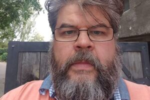 Смерть Захарченко не имеет никакого значения. В России может произойти лишь одна смерть, способная что-то изменить