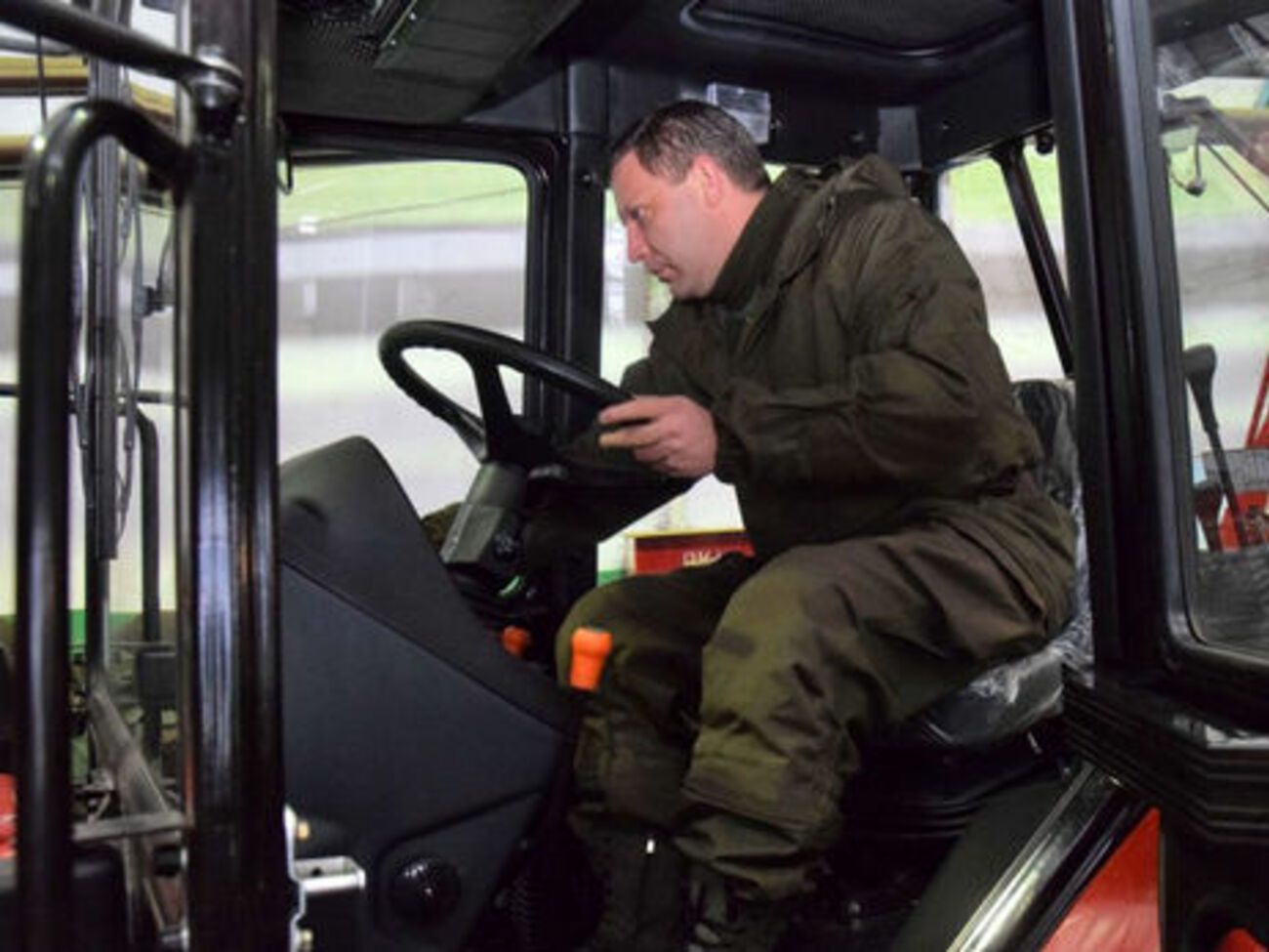 Захарченко погиб в результате срабатывания взрывного устройства в ресторане "Сепар" в Донецке