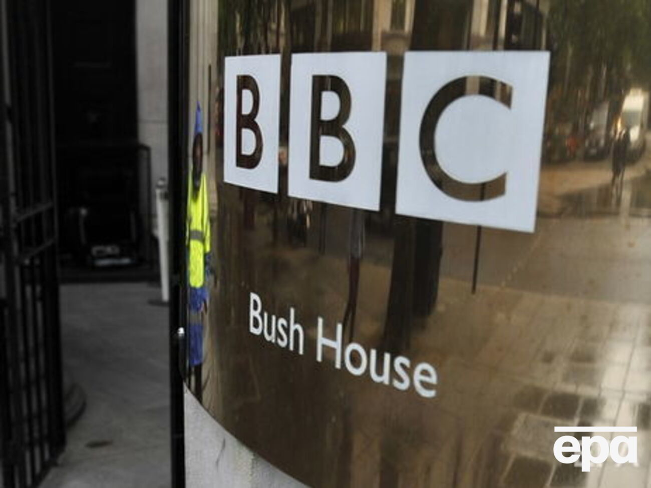 Беца сделала замечание ВВС