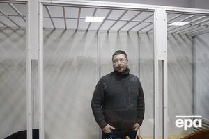 Ежов останется под стражей до ноября